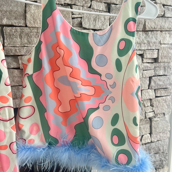 English Factory Multicolor Abstract Set - Picture 2 of 5